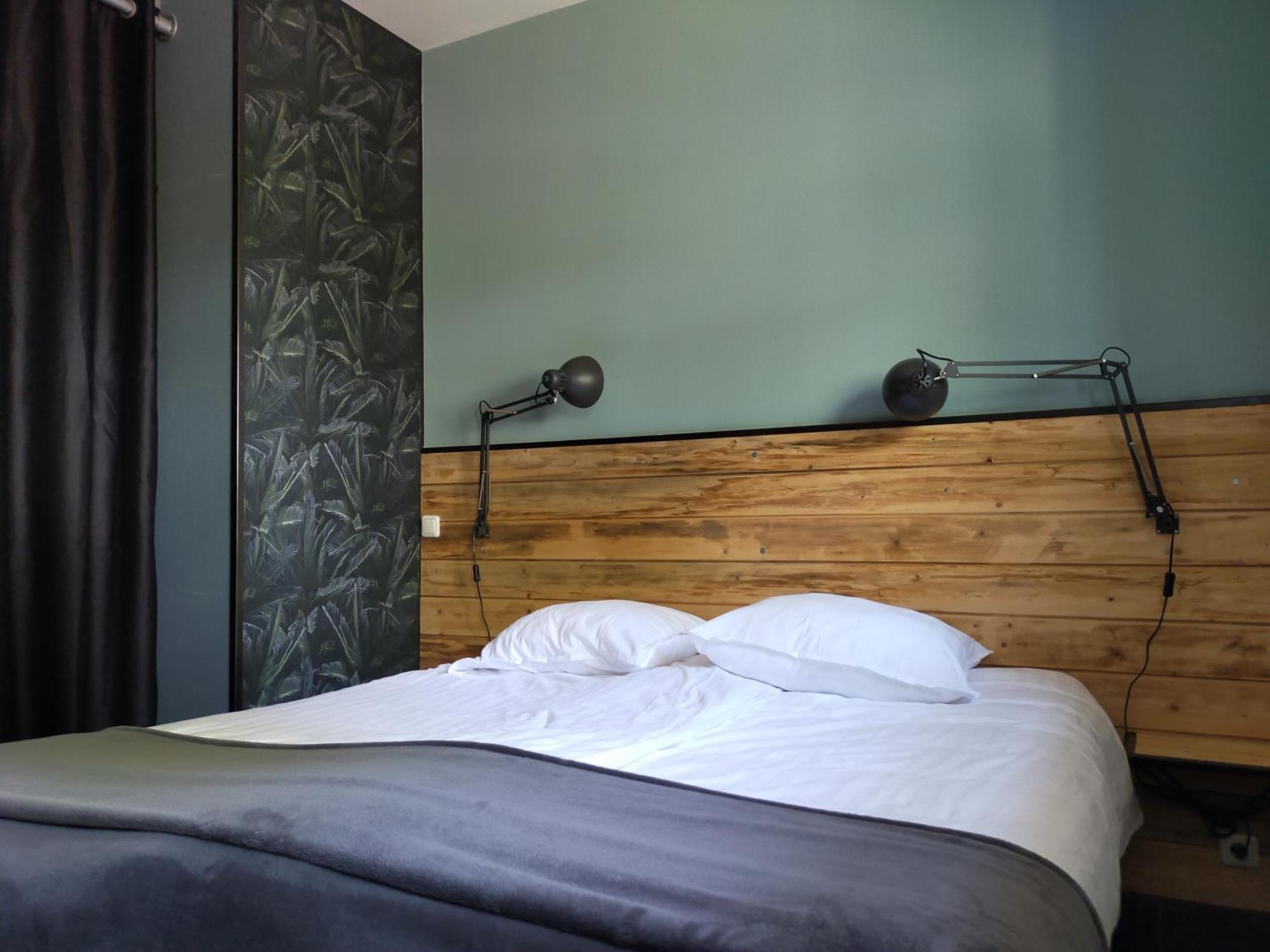 Aan De Molenberg Bed and Breakfast Broekhuizen  Exteriör bild