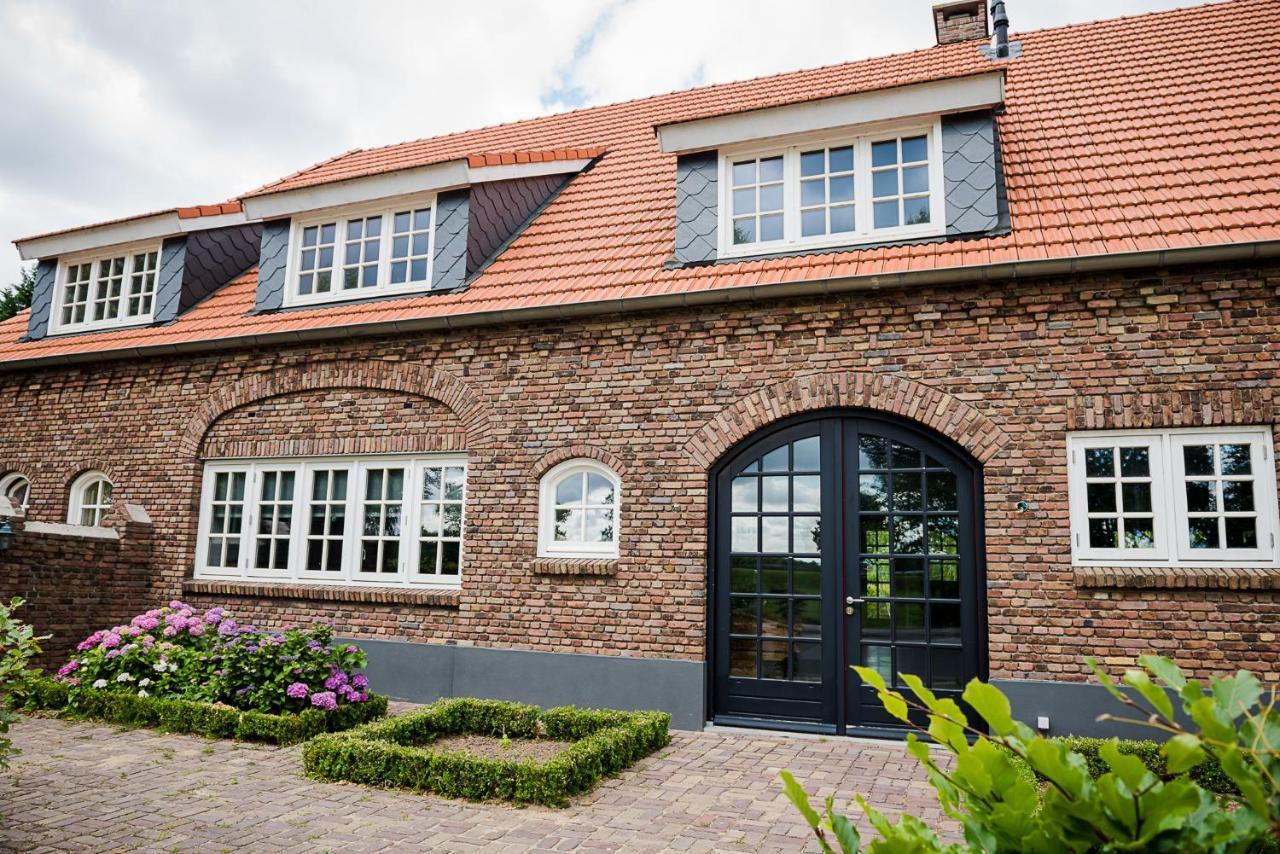 Aan De Molenberg Bed and Breakfast Broekhuizen  Exteriör bild